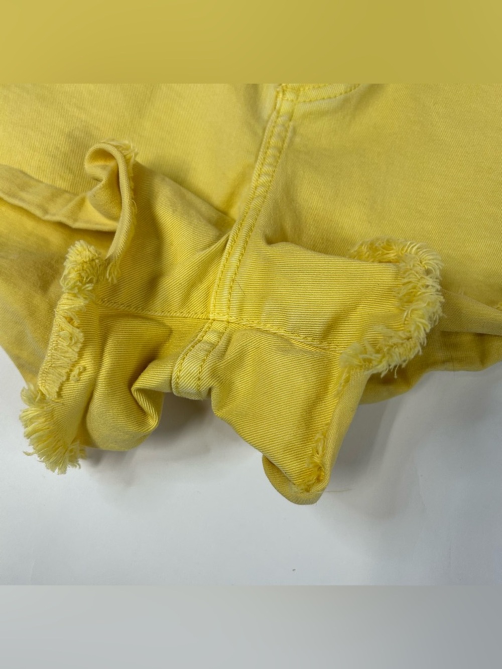 Kut From The Kloth Women’s Size 12 Jane High Rise Shorts Jean Yellow Denim #2411 - Picture 5 of 11